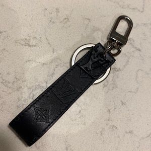 LV SHAPE DRAGONNE BAG CHARM &AMP; KEY HOLDER